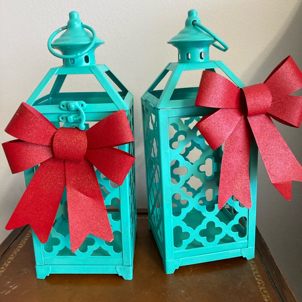 Two green lanterns with ribbon - Picture 1 of 1